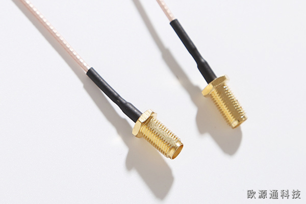 SMA轉(zhuǎn)IPEX178饋線轉(zhuǎn)接連接線廠家定制
